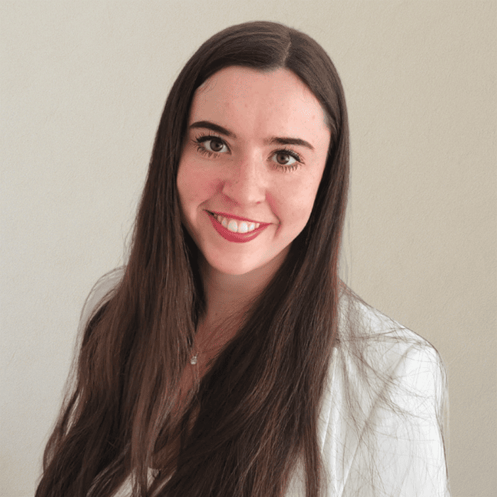 Isabel, Geschäftsführerin und Inhaberin der Firma Alltagsbetreuungs-Care.